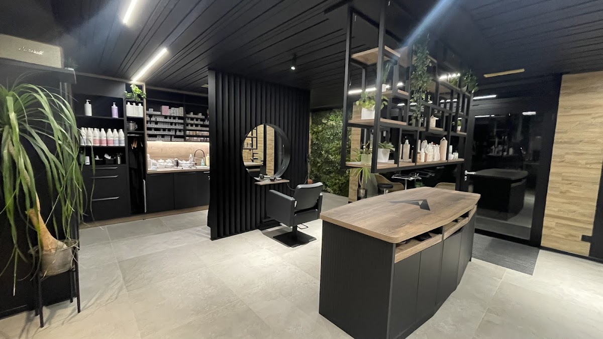 STUDIO A STYLE Coiffure & Head Spa